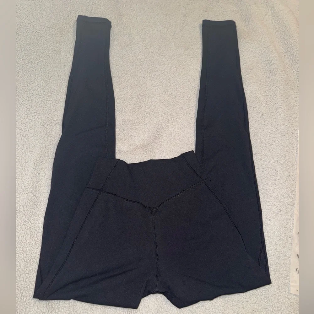 LIKE NEW YoungLA W268 ELEVATE LEGGINGS - Picture 7 of 13